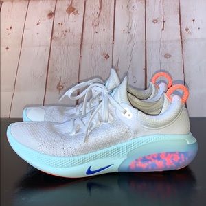 Nike joyride running shoes